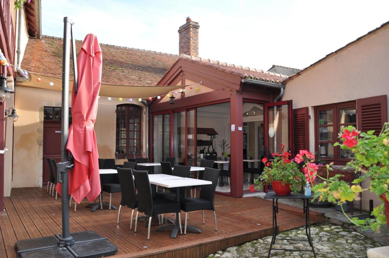 La Maison Du Prince De Conde Charroux-dʼAllier Exteriér fotografie